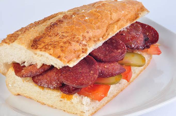 Sucuk Ekmek